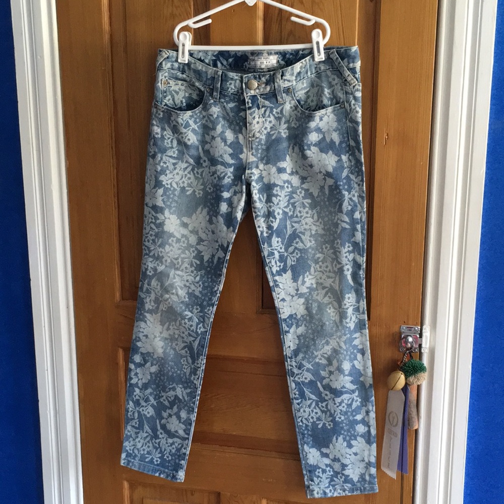 Free People Floral denim jeans - Size 29 like new